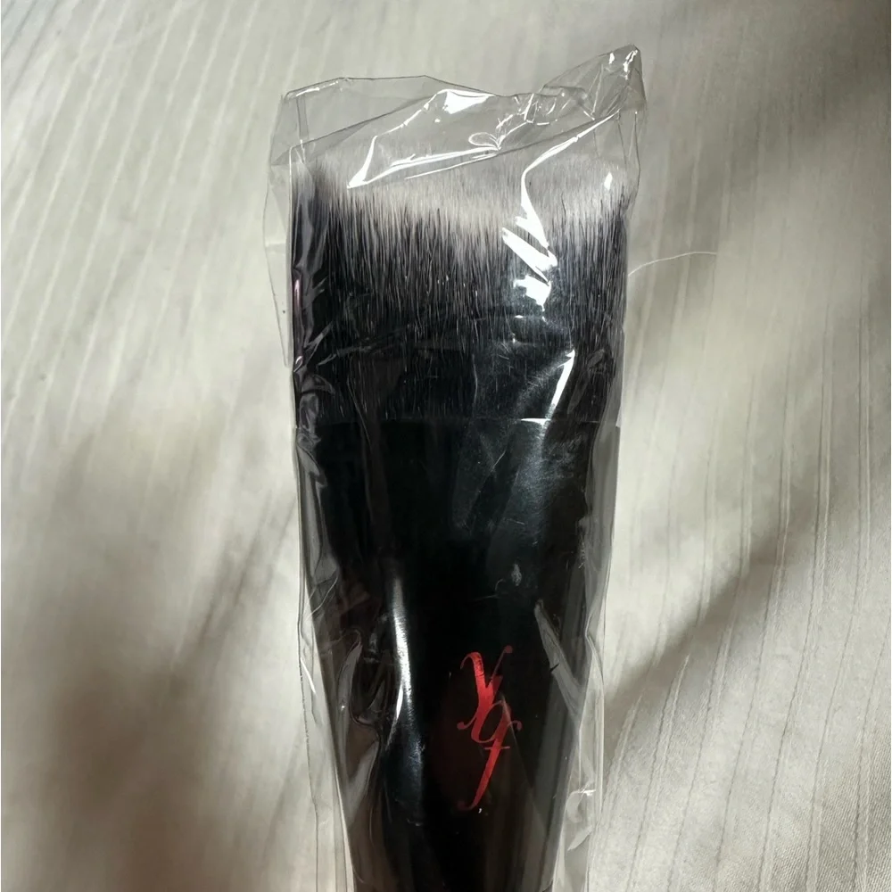 YBF makeup‎ brush